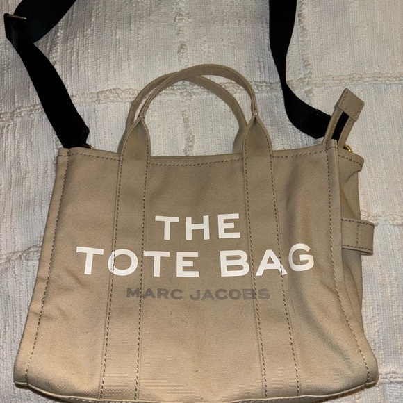 Marc Jacobs Handbags - Marc Jacobs Tan Tote Bag with Black Straps